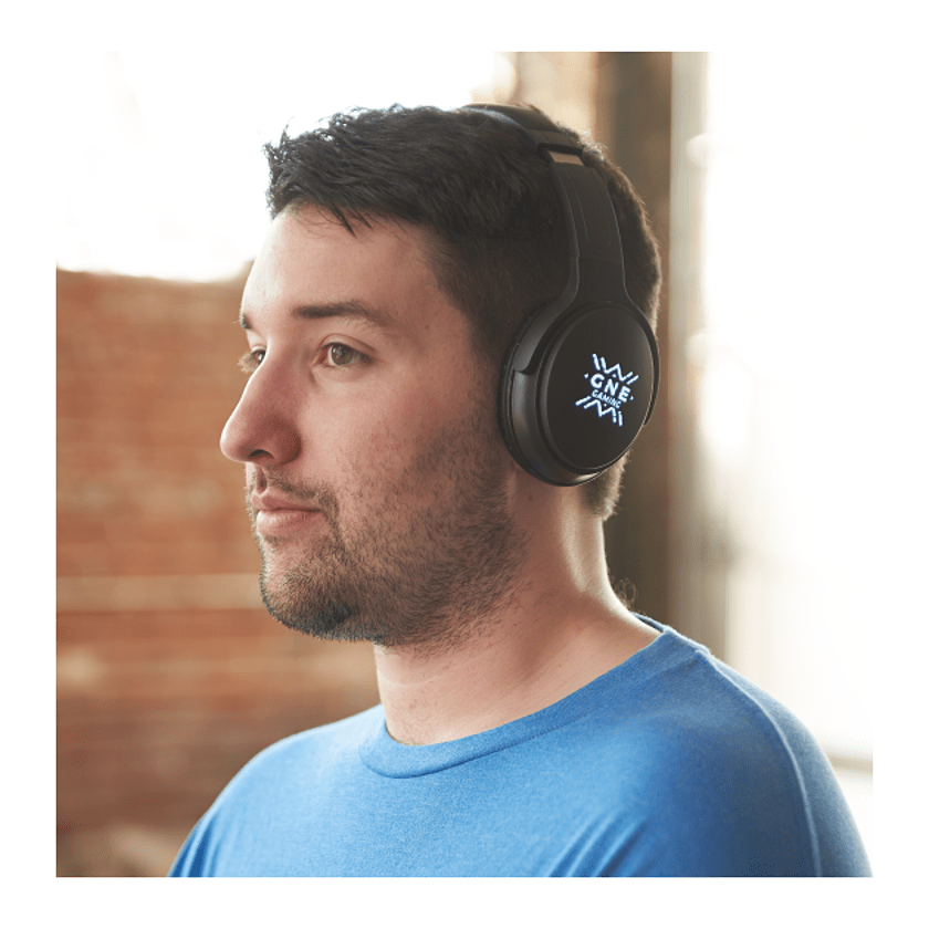 light-up-logo-bluetooth-headphones-over-ear