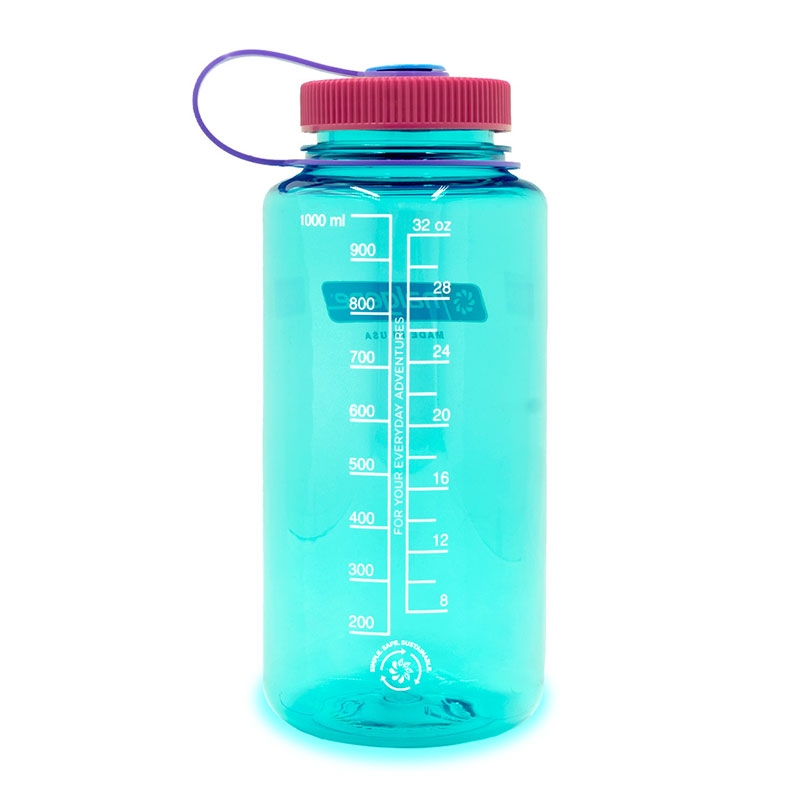 nalgene cadet sustainable bottle 32oz surfer back